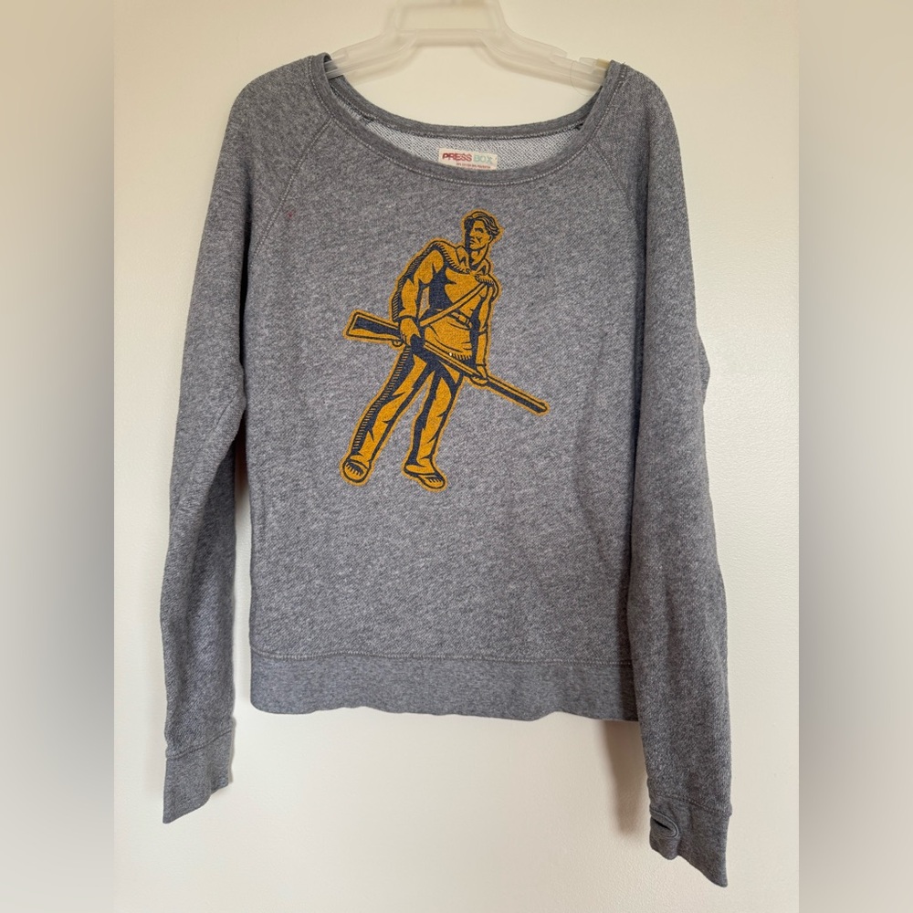 WV Mountaineers Logo Long-sleeve Pullover Sweatshirt Pressbox Size Medium EUC